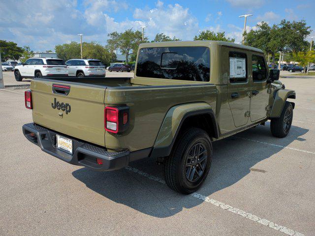 new 2025 Jeep Gladiator car, priced at $39,837