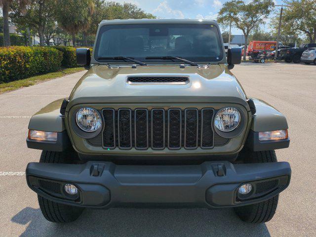 new 2025 Jeep Gladiator car, priced at $39,837