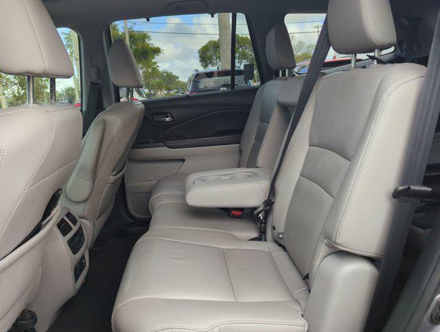 used 2021 Honda Pilot car, priced at $26,333