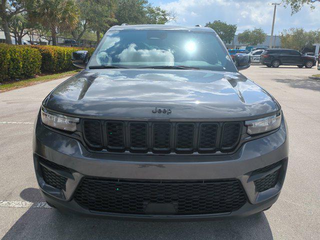 new 2025 Jeep Grand Cherokee car, priced at $36,557