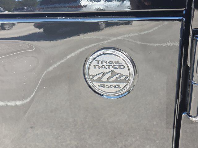 new 2025 Jeep Gladiator car, priced at $39,815