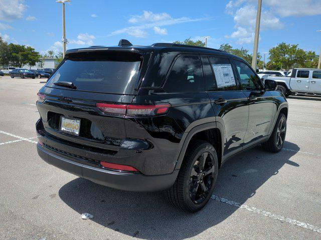 new 2025 Jeep Grand Cherokee car, priced at $40,536