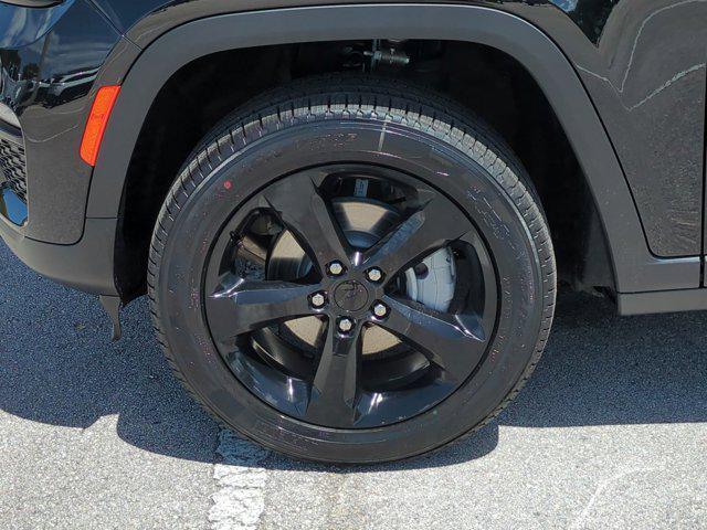 new 2025 Jeep Grand Cherokee car, priced at $40,536