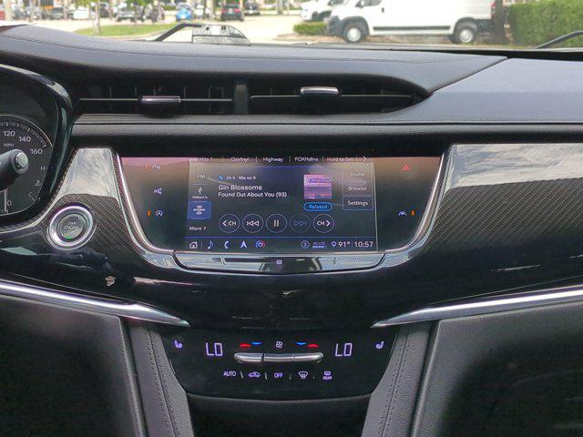 used 2020 Cadillac XT6 car, priced at $26,500
