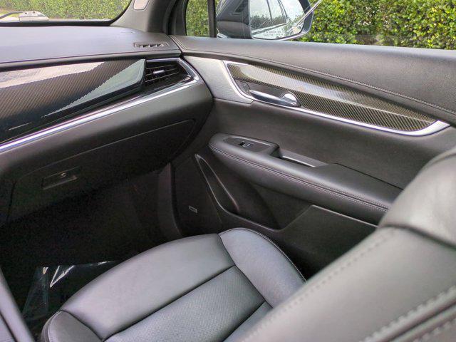 used 2020 Cadillac XT6 car, priced at $26,500