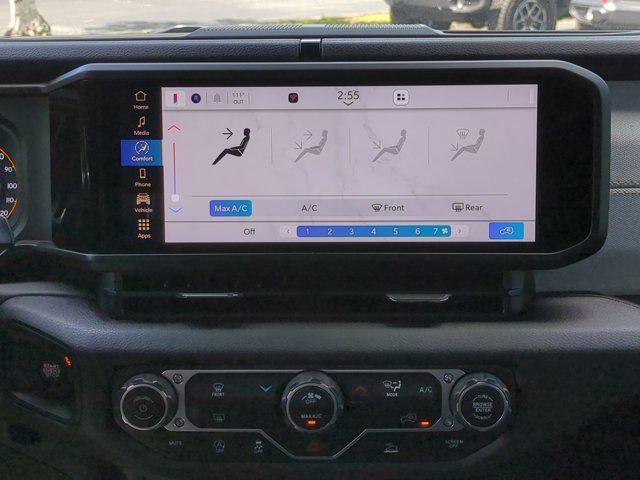 new 2025 Jeep Wrangler car, priced at $32,784