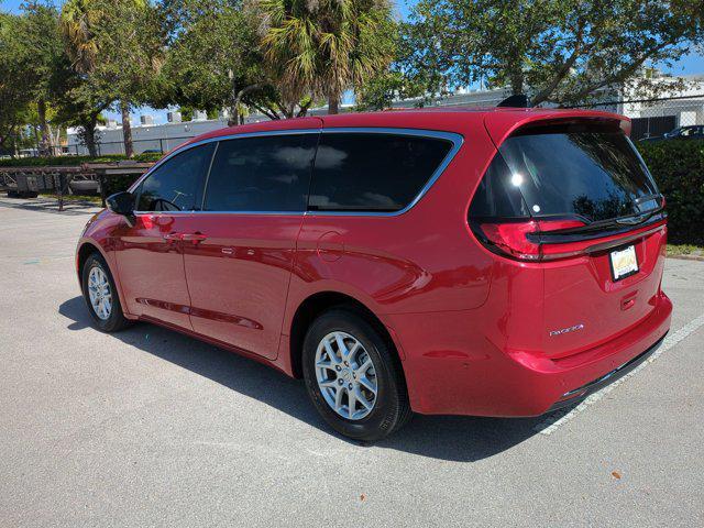 new 2025 Chrysler Pacifica car, priced at $41,159