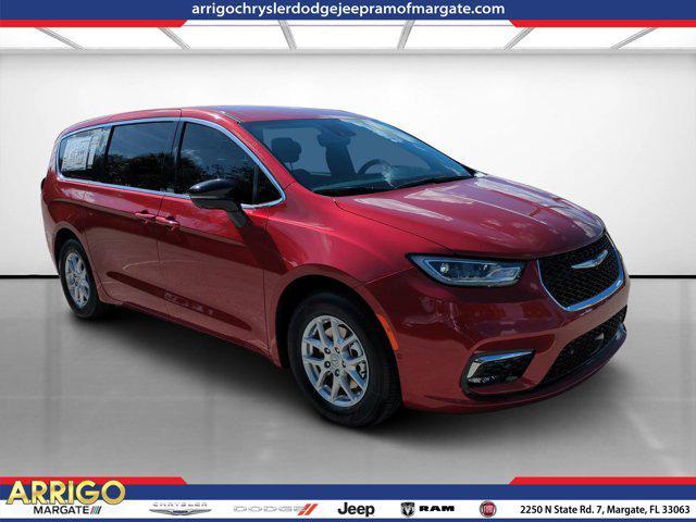 new 2025 Chrysler Pacifica car, priced at $39,909