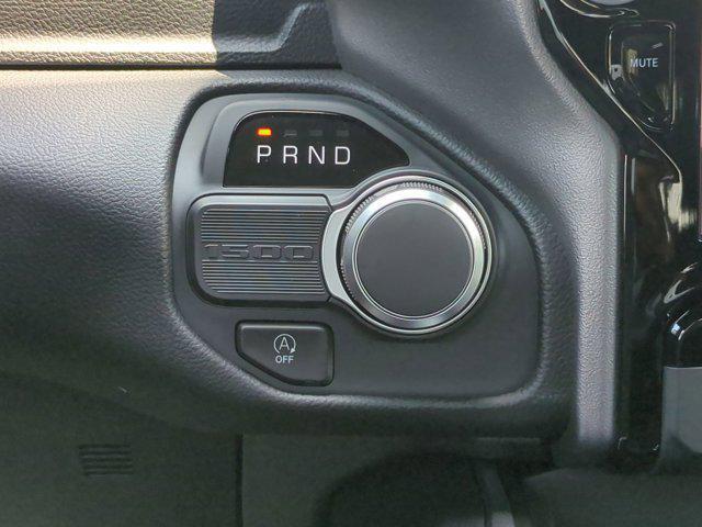new 2025 Ram 1500 car, priced at $42,924