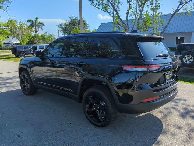 new 2024 Jeep Grand Cherokee car, priced at $41,795