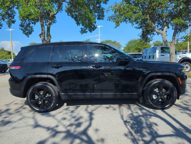 new 2024 Jeep Grand Cherokee car, priced at $41,795