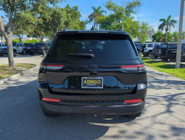 new 2024 Jeep Grand Cherokee car, priced at $41,795