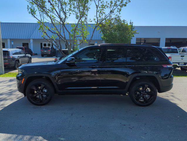 new 2024 Jeep Grand Cherokee car, priced at $41,795