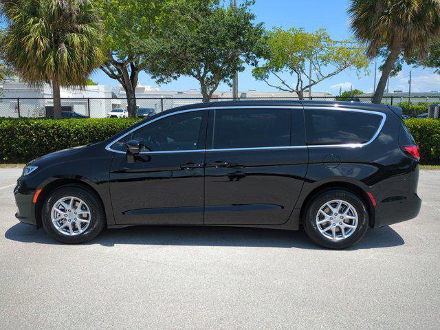 new 2025 Chrysler Pacifica car, priced at $44,833