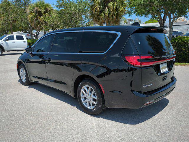 new 2025 Chrysler Pacifica car, priced at $44,833