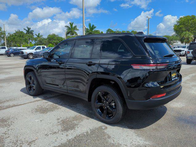 new 2024 Jeep Grand Cherokee car, priced at $41,795