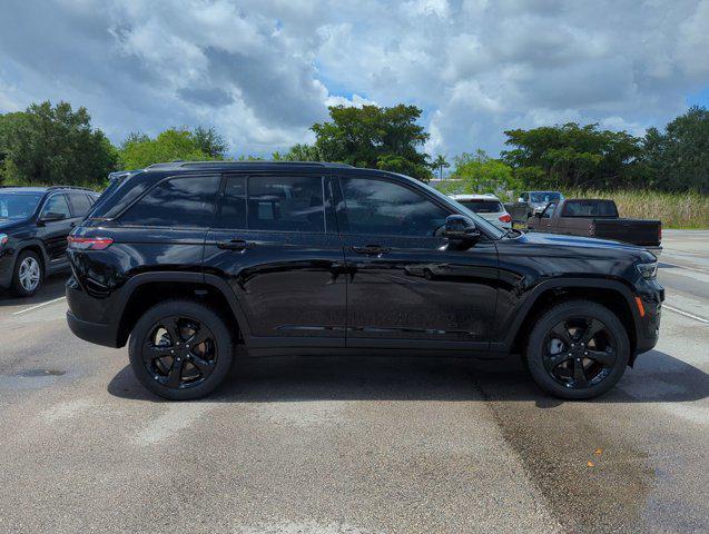 new 2024 Jeep Grand Cherokee car, priced at $41,795