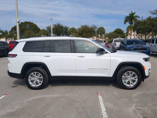 new 2024 Jeep Grand Cherokee L car, priced at $39,770