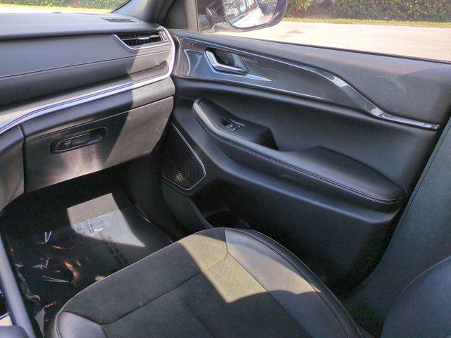 used 2022 Jeep Grand Cherokee car, priced at $32,000