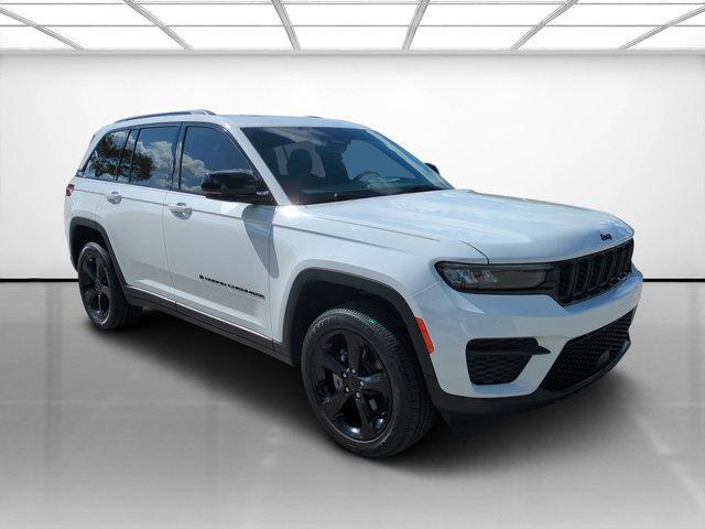 used 2022 Jeep Grand Cherokee car, priced at $32,000