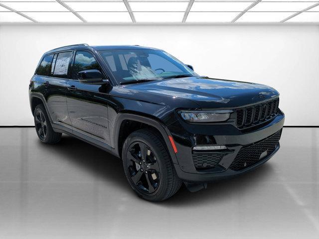 new 2025 Jeep Grand Cherokee car, priced at $47,075