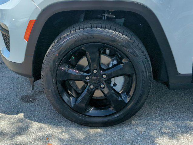 new 2024 Jeep Grand Cherokee car, priced at $41,200