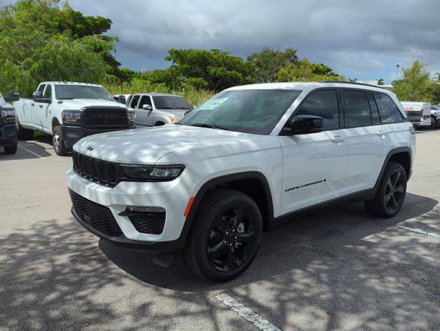 new 2024 Jeep Grand Cherokee car, priced at $41,200