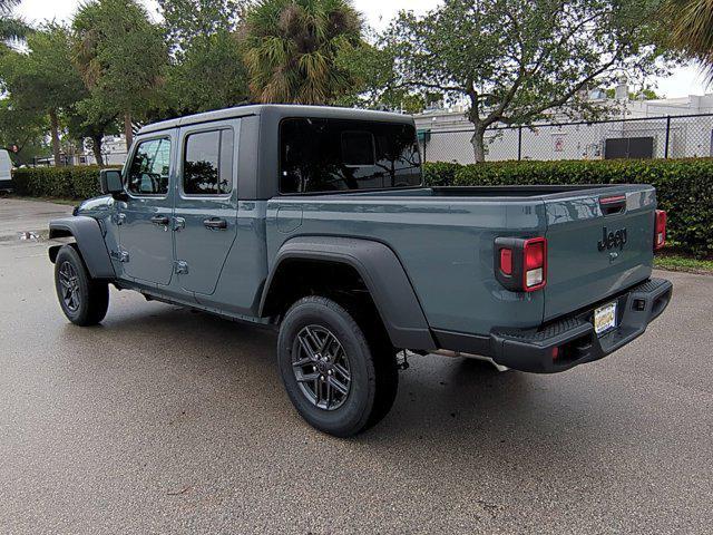 new 2025 Jeep Gladiator car, priced at $38,073