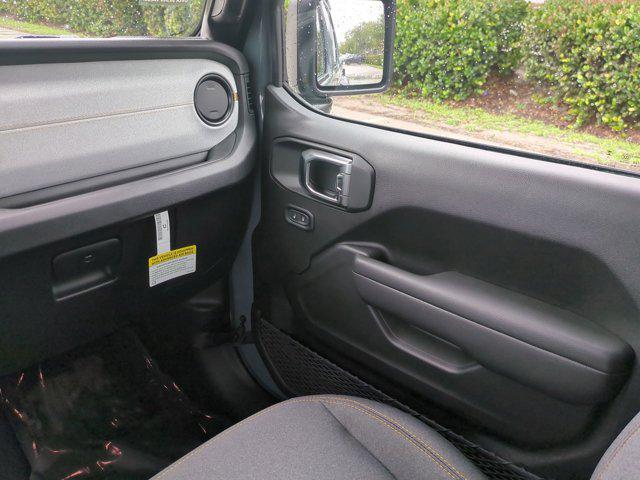 new 2025 Jeep Gladiator car, priced at $38,073