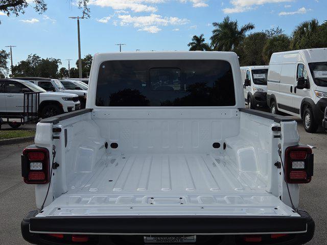 new 2026 Jeep Gladiator car, priced at $55,498