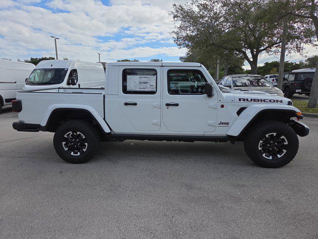 new 2026 Jeep Gladiator car, priced at $55,498