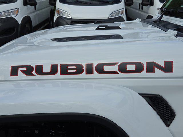 new 2026 Jeep Gladiator car, priced at $55,498