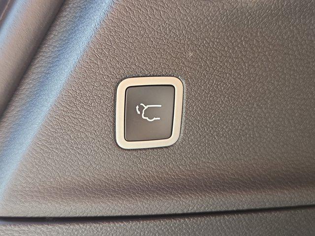 new 2026 Chrysler Pacifica car, priced at $52,136