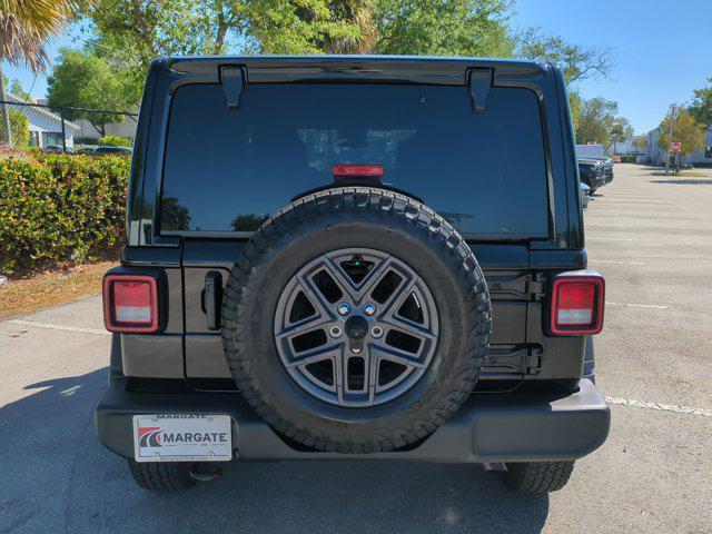 new 2025 Jeep Wrangler car, priced at $41,975