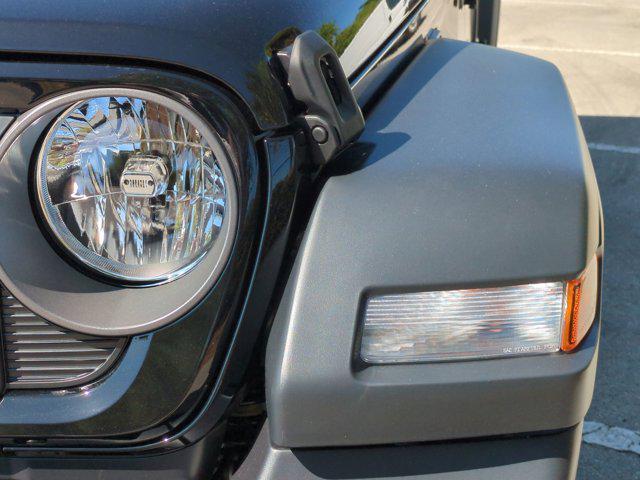 new 2025 Jeep Wrangler car, priced at $41,975