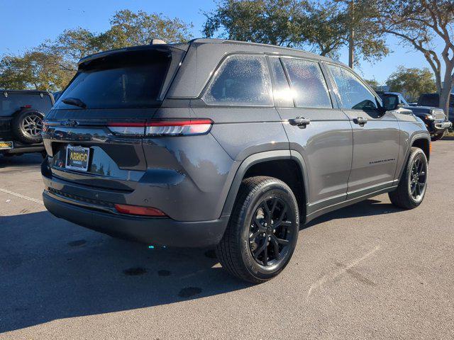 new 2024 Jeep Grand Cherokee car, priced at $37,525