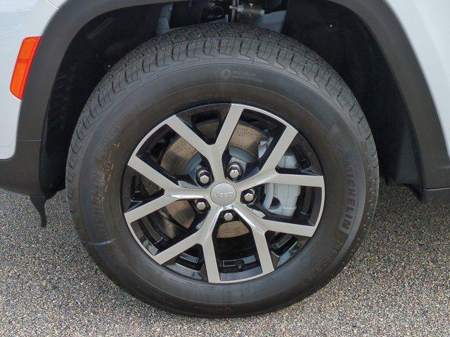 new 2025 Jeep Grand Cherokee car, priced at $36,893