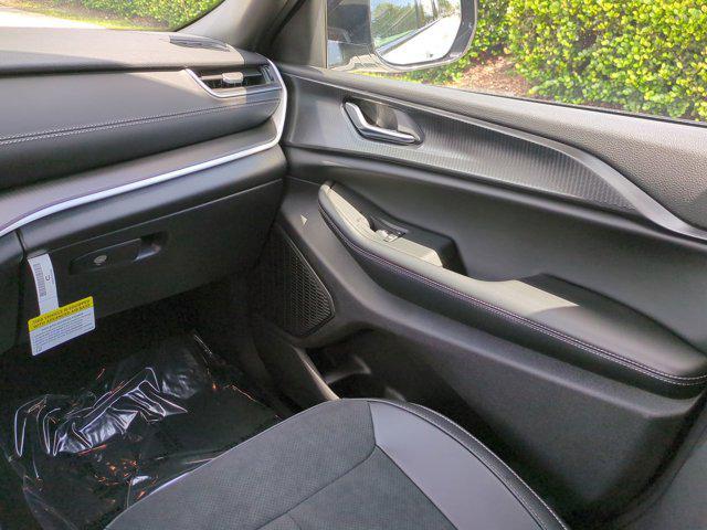 new 2025 Jeep Grand Cherokee car, priced at $35,435