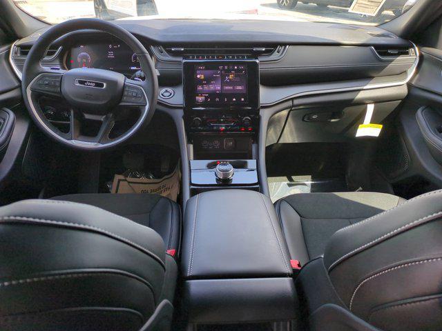 new 2024 Jeep Grand Cherokee car, priced at $35,254