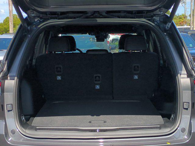 new 2025 Jeep Grand Cherokee car, priced at $35,988
