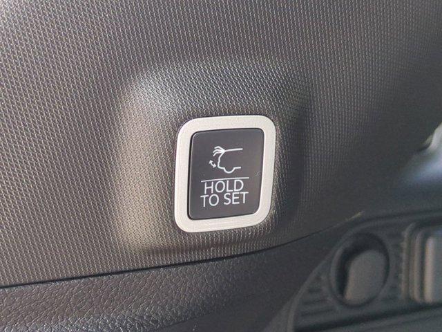 new 2025 Jeep Grand Cherokee car, priced at $35,988