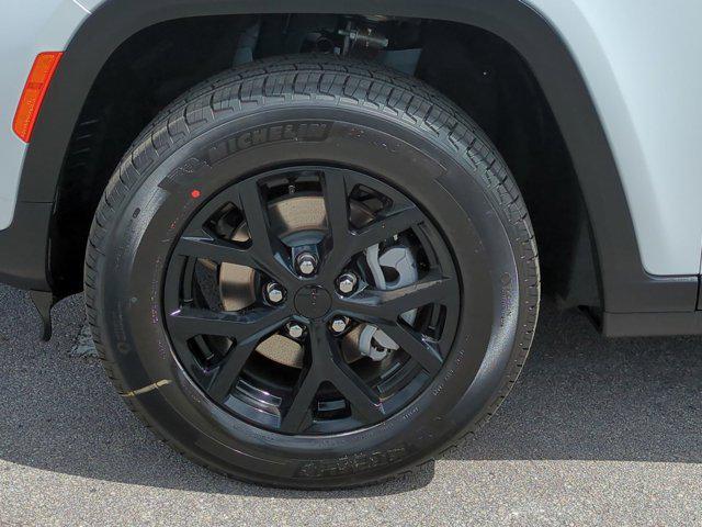 new 2025 Jeep Grand Cherokee L car, priced at $40,517