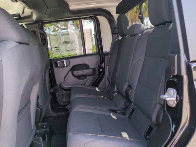new 2025 Jeep Gladiator car, priced at $37,612