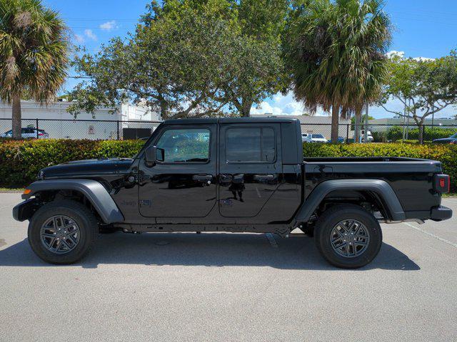 new 2025 Jeep Gladiator car, priced at $37,612