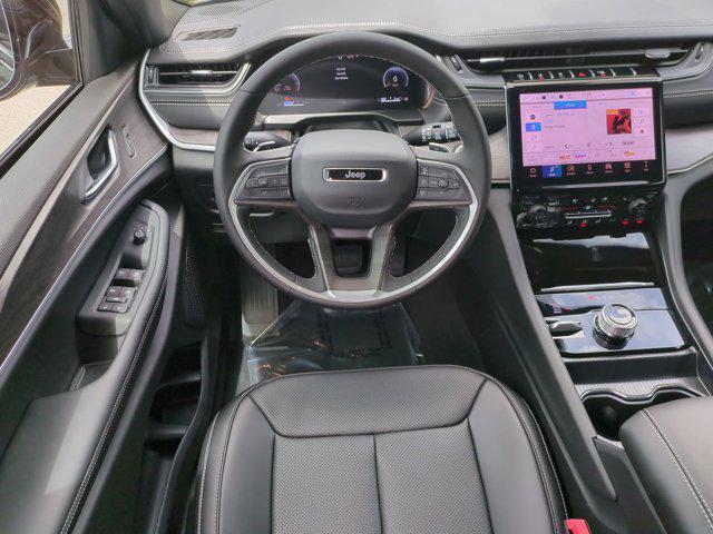 new 2025 Jeep Grand Cherokee car, priced at $47,075