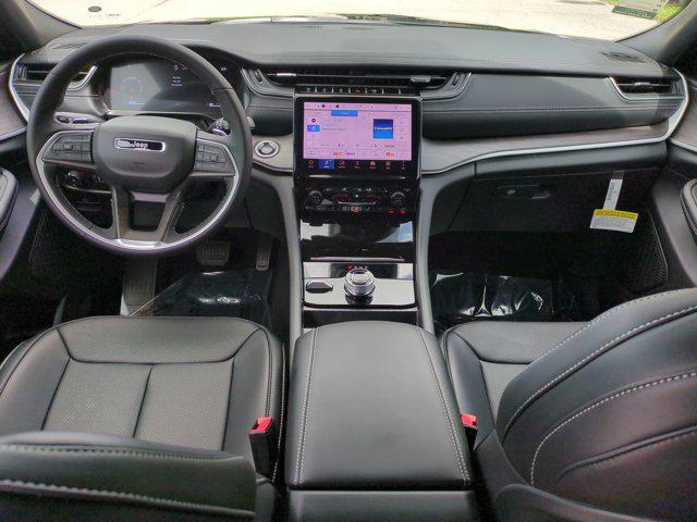 new 2025 Jeep Grand Cherokee car, priced at $47,075