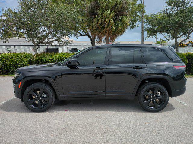 new 2025 Jeep Grand Cherokee car, priced at $47,075