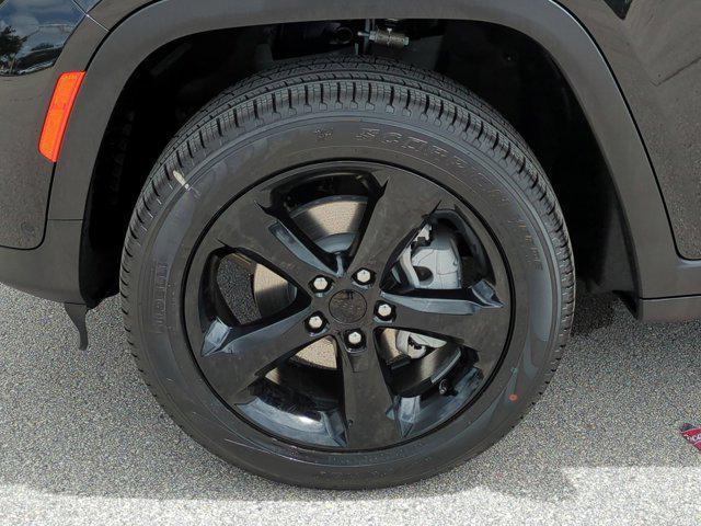 new 2025 Jeep Grand Cherokee car, priced at $47,075
