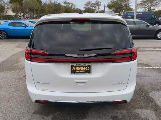 new 2024 Chrysler Pacifica car, priced at $49,542