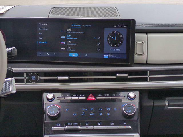 used 2024 Hyundai Santa Fe car, priced at $28,000